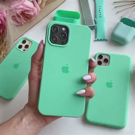 iPhone Silicone Case (Spearmint Green)