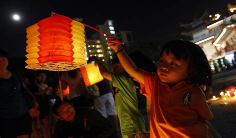 Chinese Moon Cake Festival Lantern - Wiki Cakes