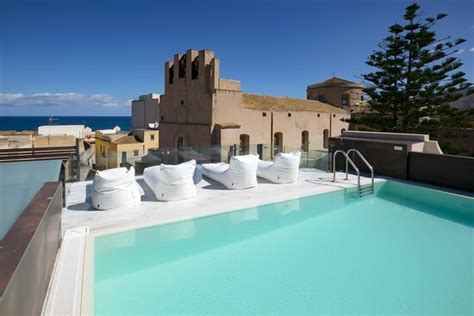 AZZOLI TRAPANI - APARTMENTS & SKYPOOL $118 ($̶1̶3̶9̶) - Prices & Hotel Reviews - Italy