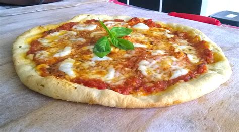 Recette de Pizza Margherita ultra facile - Tasting Mauritius