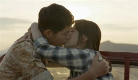 The Top 10 K-Drama Kisses Of 2016 | Soompi