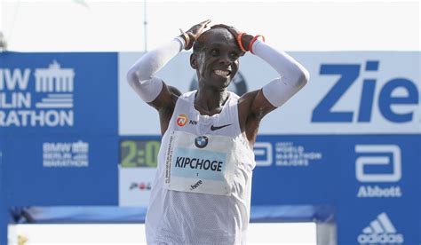 Eliud Kipchoge - Eliud Kipchoge Ineos 1 59 Challenge Preview Of The ...