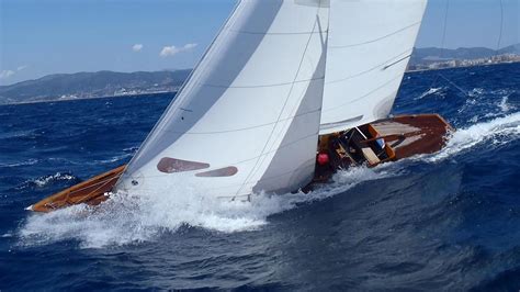 Dragon Class Classic Sailing, Classic Yachts, Dragon Classes, Sail ...