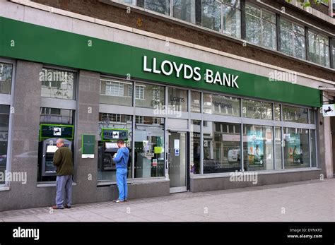 Lloyds bank hi-res stock photography and images - Alamy