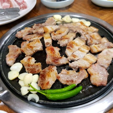 Best black pork in Jeju — Tasting the super delicious specialty “Black ...