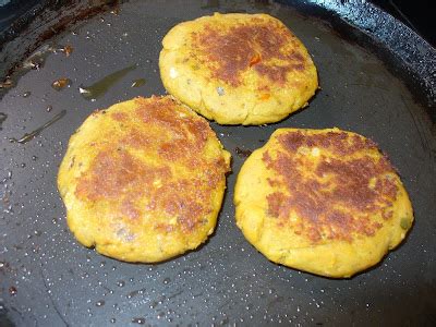 YOUR EASY RECIPES KITCHEN : Hyderabadi- Veg-Kebabs-(Shikampuri Kebab)