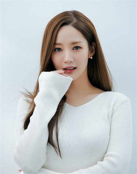 Park Min Young Signs With Hook Entertainment Following Departure From ...