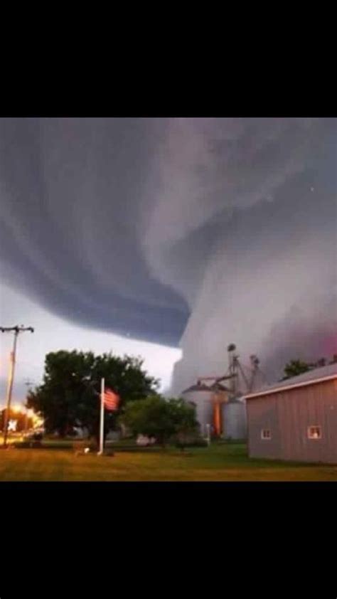 Hattiesburg, Ms. Feb. 10,2013 | Tornado pictures, Tornados, Weather photos