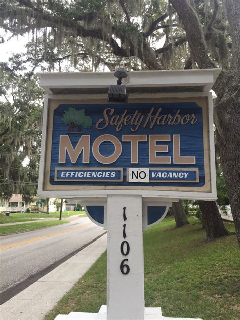 Safety Harbor Motel - Hotels - 1106 Main St, Safety Harbor, FL - Phone ...