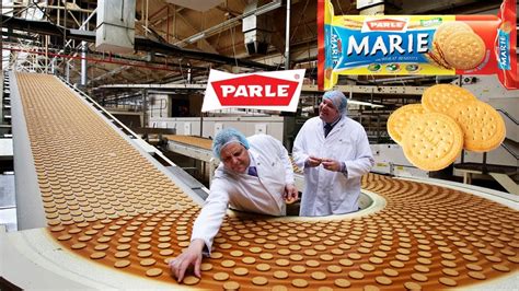 Biscuit Manufacturing Process | Parle G देखिये Factory में कैसे बनायी जाती है - YouTube