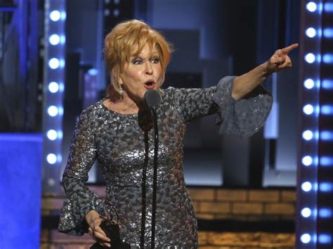 Tony Awards 2017: Bette Midler wins, tells orchestra to shut up | news ...