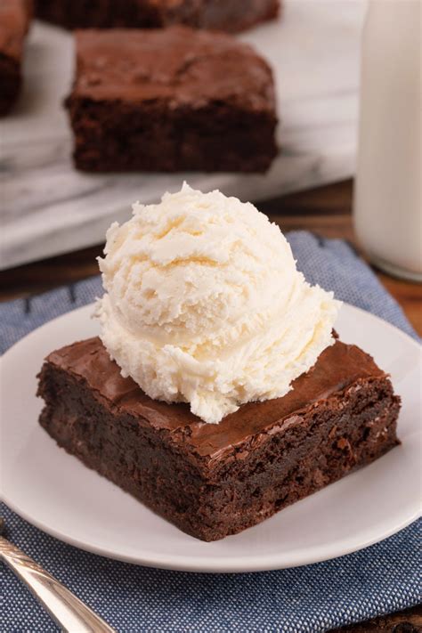 Easy-Breezy Brownies to Pair With Ice Cream - Porrelli