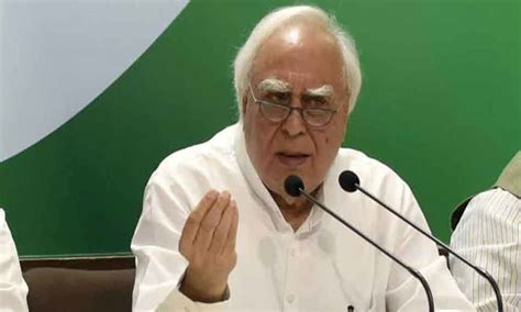 Kejriwal tried to be over smart: Kapil Sibal on failed alliance