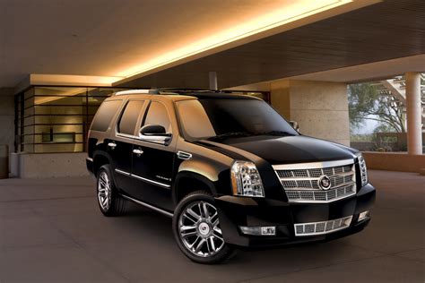 Cadillac Escalade Hybrid gets the Platinum Touch | Carscoops