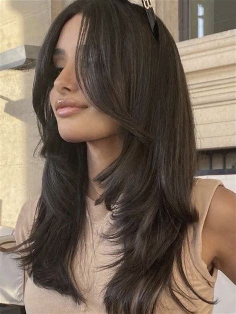 This Trendy Haircut Adds So Much Volume and Texture to Long Hair ...