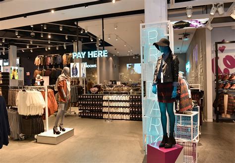 Primark: New Cheap-and-Chic Fashion Retailer Opens in Boston | Money