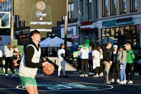 Marshall Basketball Takes Over Downtown - The Parthenon