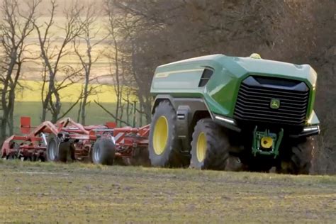 [VIDEO] John Deere da un salto al futuro con su nuevo tractor robot - Maquinac