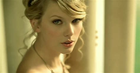 Taylor Swift's Love Story Turns 10: The Story Behind the Song