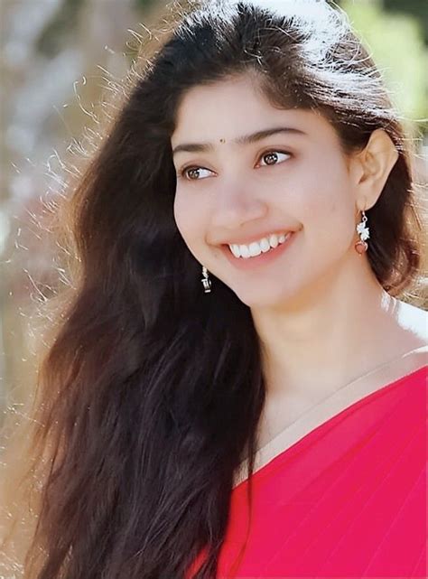 Pin by sravya sravs on sai pallavi | Most beautiful bollywood actress ...