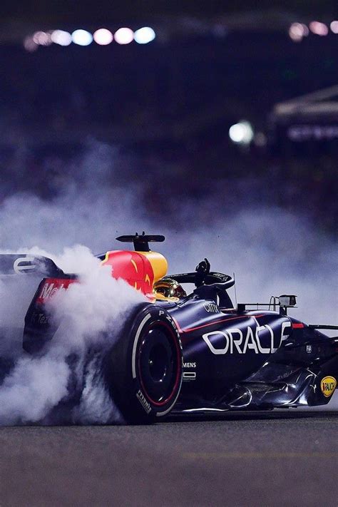 Max Verstappen donuts, Red Bull Racing, 2022 F1 Abu Dhabi GP | Red bull ...