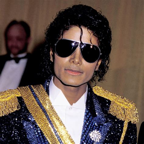 35 Years After Thriller, Michael Jackson’s Iconic Sunglasses Get a ...