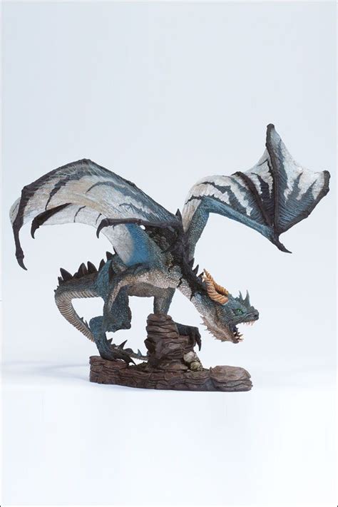 McFARLANE’S DRAGONS QUEST FOR THE LOST KING February 2005 KOMODO DRAGON CLAN | Fantasy dragon ...