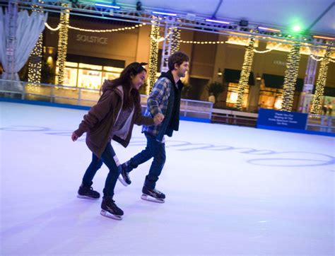 Irvine Spectrum outdoor ice rink now open – Orange County Register