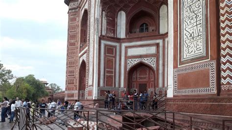 Taj Mahal’s gates damaged in overnight thunderstorm | Latest News India - Hindustan Times