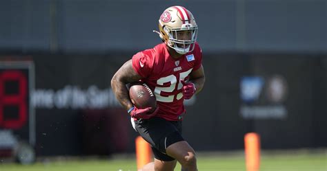 49ers' Elijah Mitchell Expected to Return from Hamstring Injury for ...