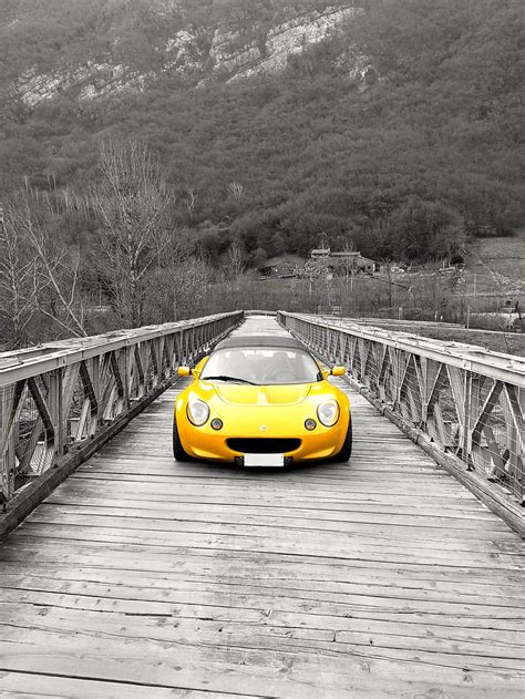 Lotus bridge | Lotus Elise over river Piave bridge | Remidott | Flickr