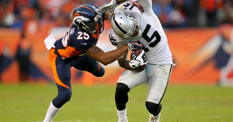 Raiders Beat Broncos In Spite of Strange Decision - NYTimes.com