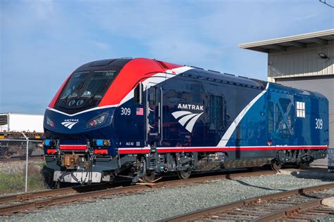 Amtrak unveils new locomotive paint scheme (corrected) - Trains