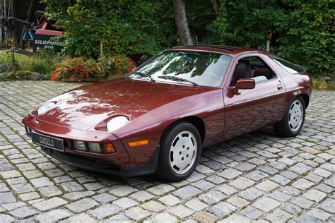 For Sale: Porsche 928 S (1985) offered for £60,261