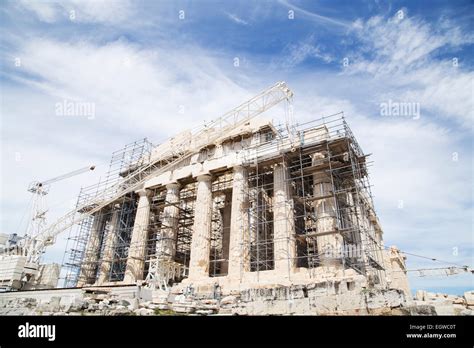 Restoration of the parthenon hi-res stock photography and images - Alamy