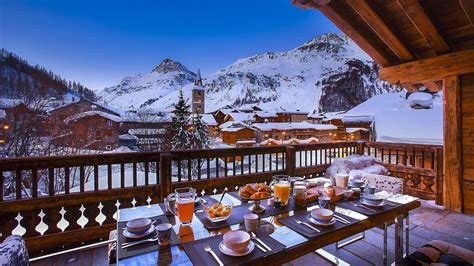 Luxury ski chalet in Val d'Isère with pool and jacuzzi