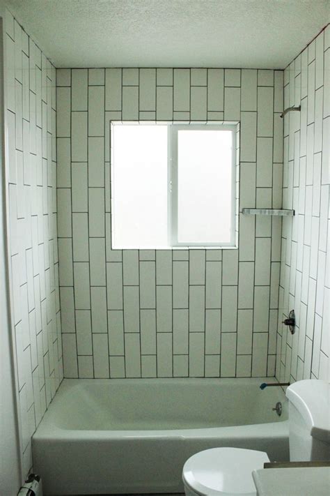 How to Tile a Shower/Tub Surround, Part 1: Laying the Tile