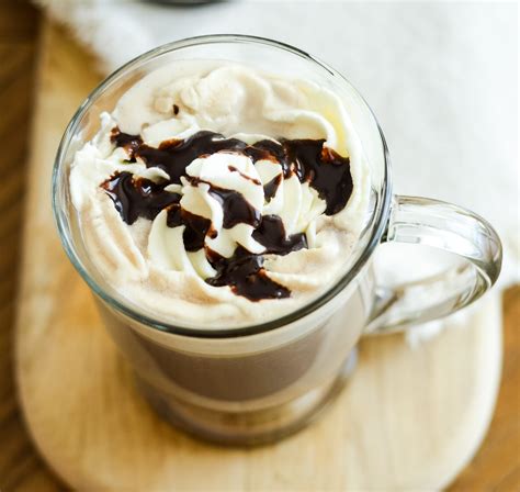 Easy Cafe Mocha Latte Recipe - Mommy Hates Cooking