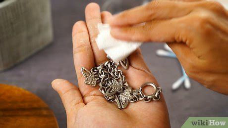 How to Use Toothpaste to Clean Silver Jewelry: 15 Steps