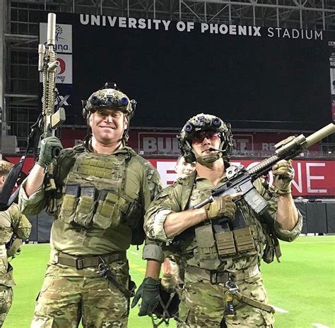 Two U.S. Army Rangers from the 75th Ranger Regiment in the Arizona ...