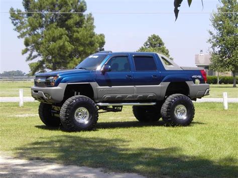 Chevrolet Avalanche Lifted Photo Gallery #7/10