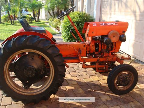 Vintage 1972 Power King Economy Tractor