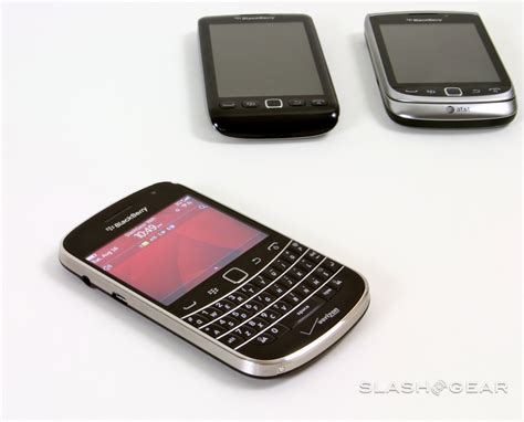 BlackBerry Torch 9810 Review - SlashGear