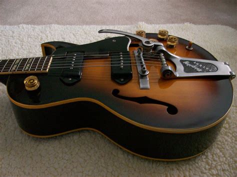 Gibson ES-140 customized with bridge pickup and Bigsby tremolo system | Gibson guitars, Custom ...