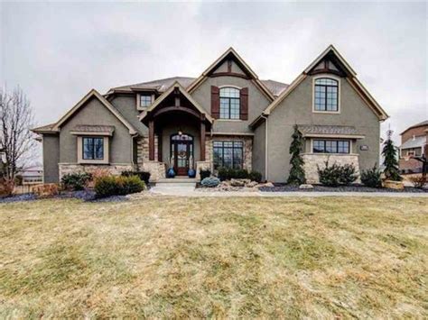 Travis Kelce House: All Properties owned by the Chiefs superstar