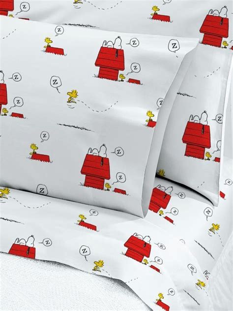 snoopy sheets | Snoopy and woodstock, Charlie brown and snoopy, Snoopy love