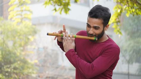 Beginner's Guide to Carnatic Flute Techniques - SaPa Music Blogs