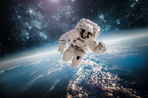 4K Ultra HD Sci-Fi Astronaut Wallpaper