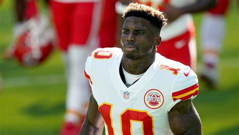 Chiefs’ Tyreek Hill on Career Growth: ‘You Think You Hot S***’ | Heavy.com