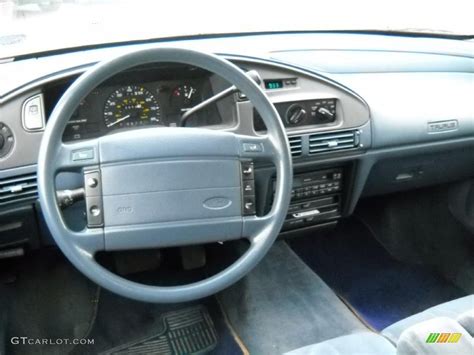 1993 Ford Taurus - Information and photos - MOMENTcar